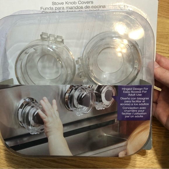 Babies R Us Stove Knob Covers 4 Pack NEW Child Safety Lock - Picture 2 of 2